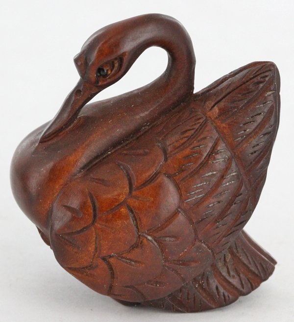 Handcarved Japenese Boxwood Netsuke: Excellent handcarved piece; 2"