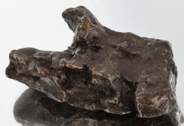 29gm Meteorite Campo Del Cielo Argentina: Scarce remnant of prehistoric (2000-4000bc) meteorite discovered in the 16th century; a main mass of 18 tons has been discovered along with a shower of smaller breakup fragments; cosmic age is young f