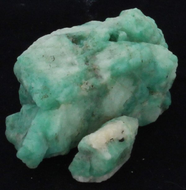 201.5ct Better Grade Colombian Emerald Rough: Excellent hi-grade parcel