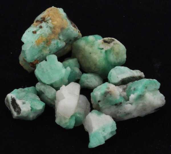 213.5ct Better Grade Colombian Emerald Rough: Excellent hi-grade parcel