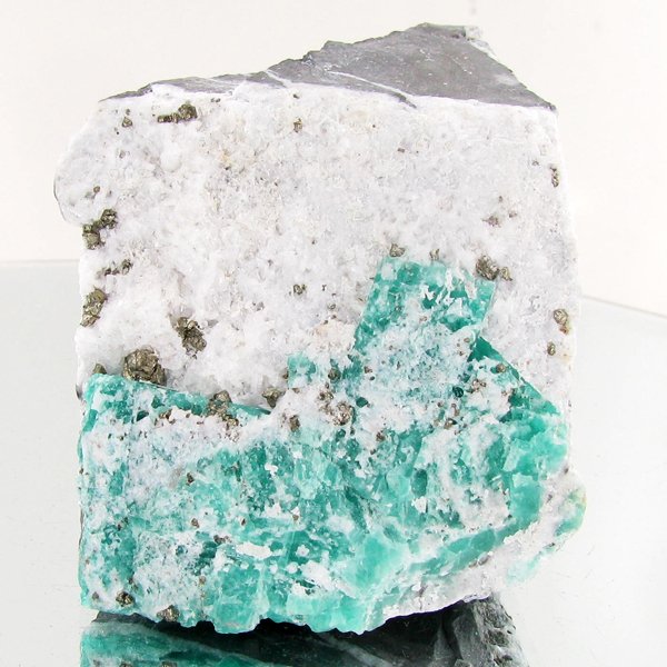 925ct Natural Colombian Emerald Crystal Cluster: Excellent specimen with pyrite crystals and small emerald crystal vein on base material