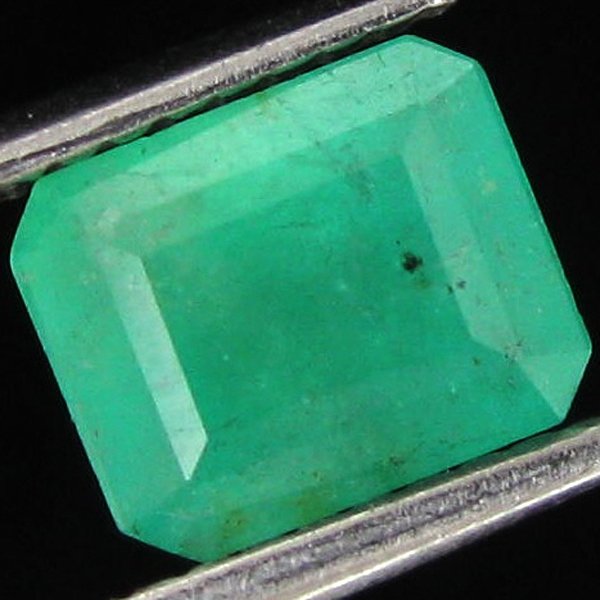 1.25ct Mint Green Colombian Emerald: Excellent piece; well cut & colored; with treatment