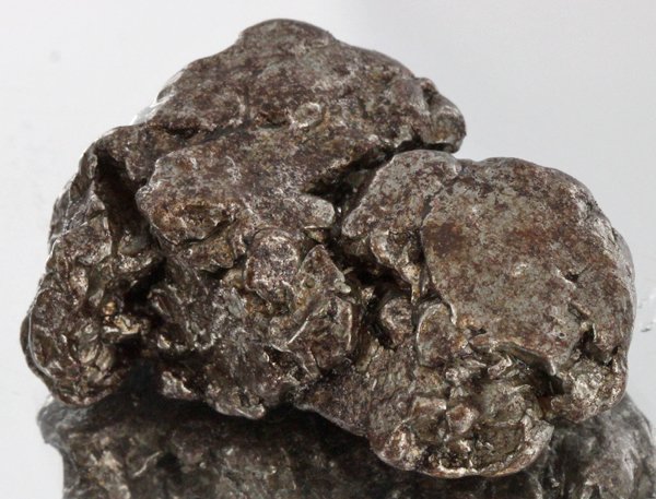 44gm Meteorite Campo Del Cielo Argentina: Scarce remnant of prehistoric (2000-4000bc) meteorite discovered in the 16th century; a main mass of 18 tons has been discovered along with a shower of smaller breakup fragments; cosmic age is young f