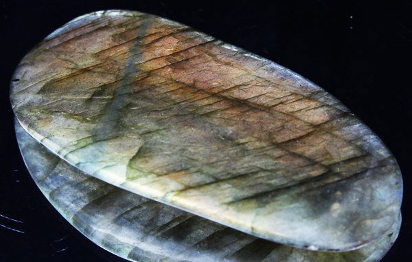 60ct Delicate Potato Chip Cut Labradorite Cabochon: Excellent expensive cut
