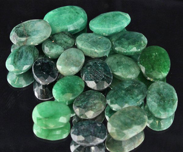 155.1ct South American Emerald Parcel Oval Shape (1 of 1)