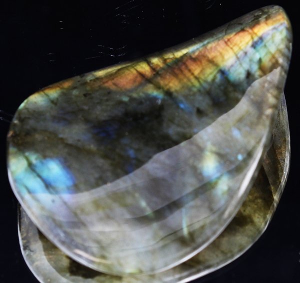 170ct Delicate Potato Chip Cut Labradorite Cabochon: Excellent expensive cut