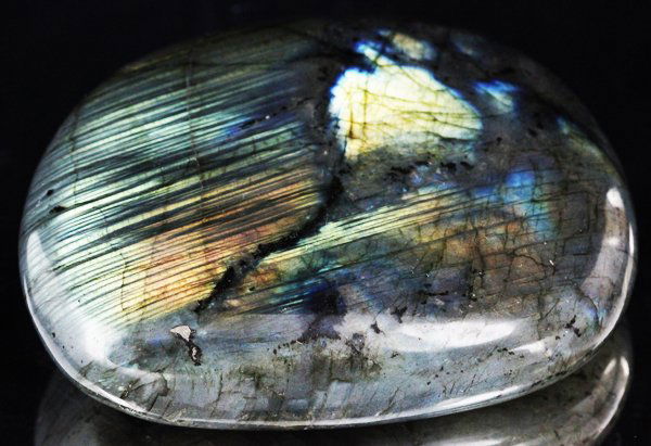 1410ct Hefty Labradorite Cabochon: Excellent large piece