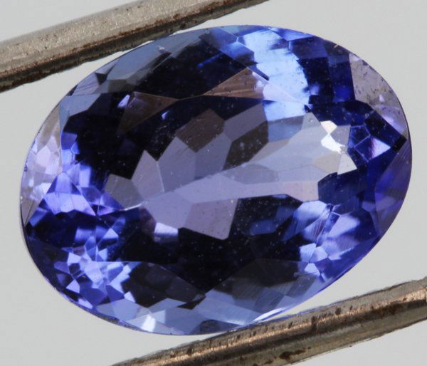 2.44ct Dark Purple Blue Tanzanite Oval Cut (1 of 1)