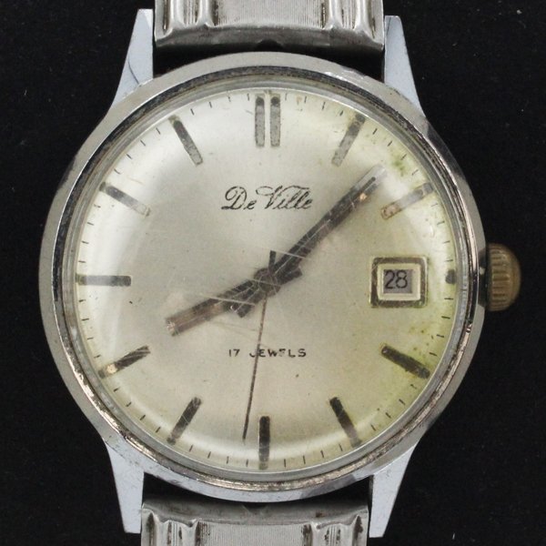 Vintage Men's DeVille Watch: Nice vintage piece