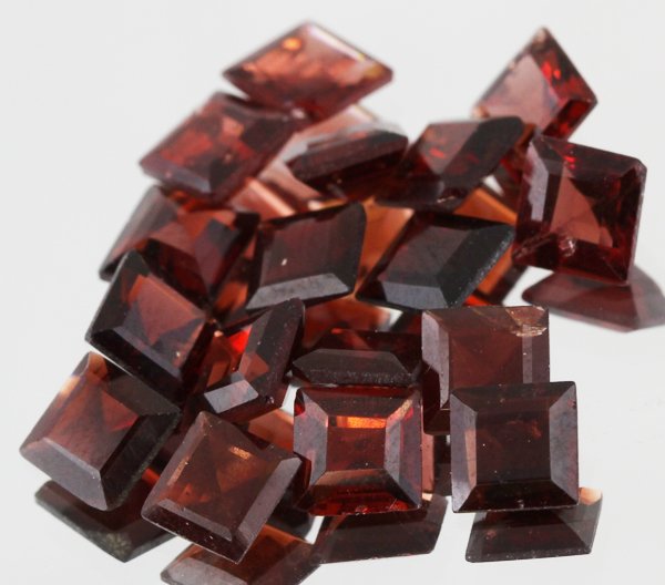 12.4ct Red Orange Garnet Parcel (1 of 1)