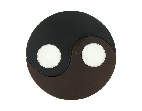 Mango Wood Candle Holder: Excellent handcrafted piece; 6in
