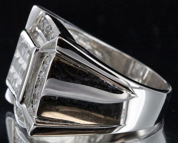 89.25twc Diamond Simulant White Gold Vermeil Ring (1 of 2)