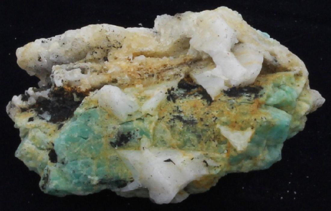 285.7ct Better Grade Colombian Emerald Rough: Excellent hi-grade parcel