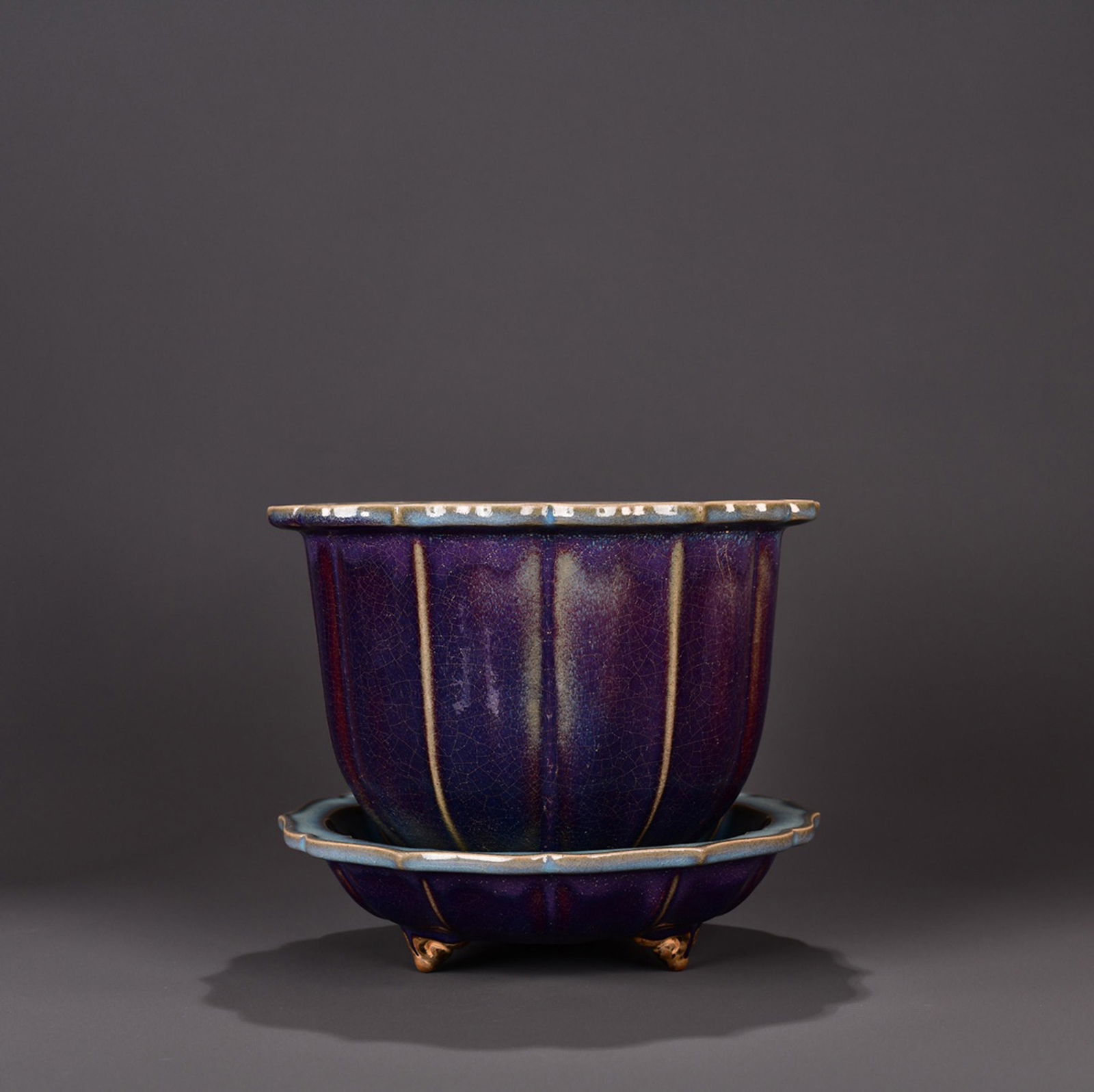 A Set Of Jun Kiln Sunflower Porcelain Pot With Base: A Set Of Jun Kiln Sunflower Porcelain Pot With Base Vase 18*26ï¼ŒBase7*26 cm