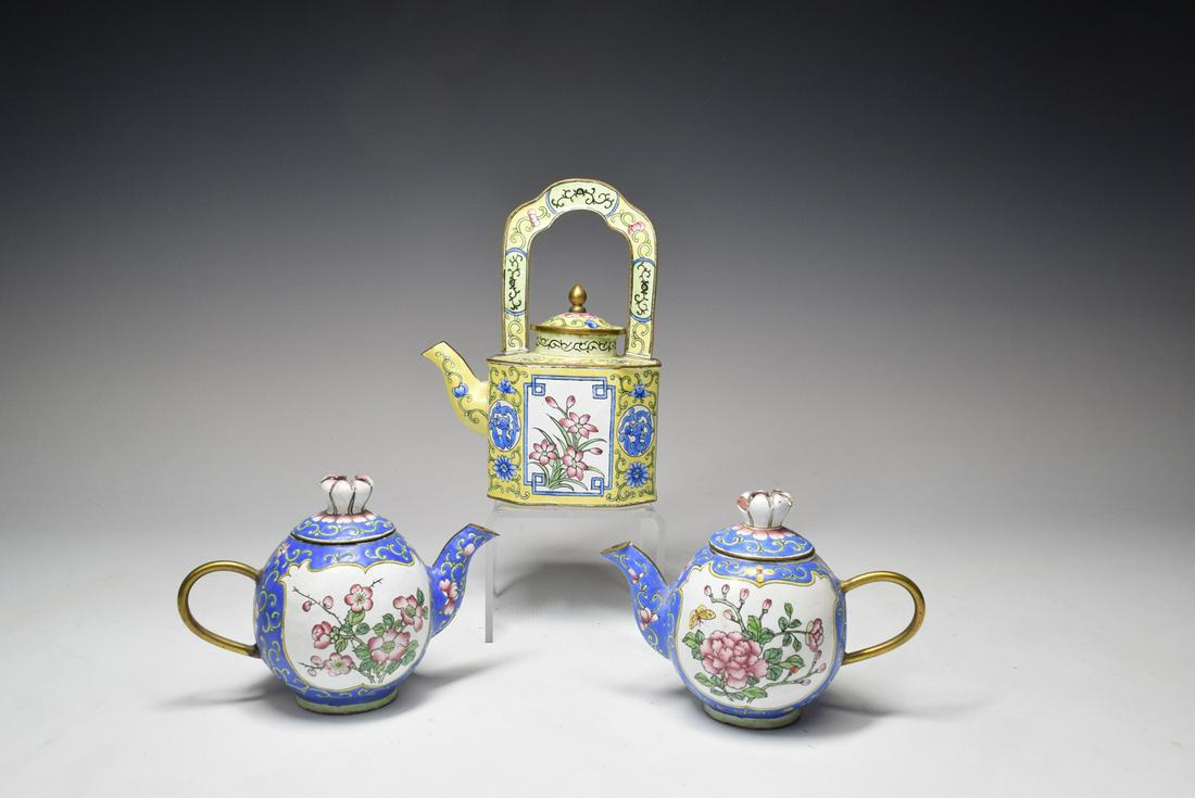 Group of Three Enamel Pot (1 of 11)