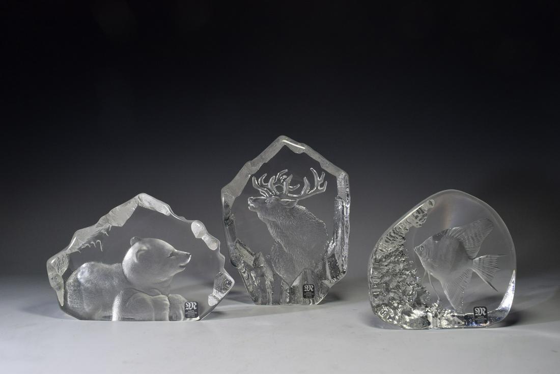 Three Artist Signed Mats Jonasson Animal Crystal Display (1 of 11)