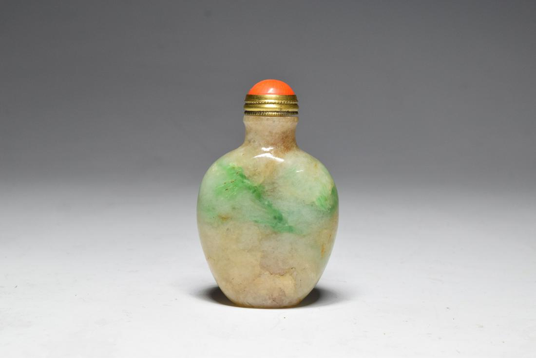 Green Jadeite Snuff Bottle (1 of 8)