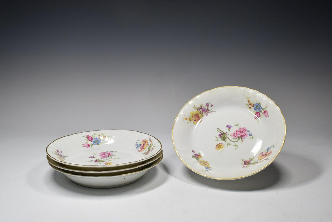 Group of Four Flower Pattern Porcelain Plate (1 of 10)