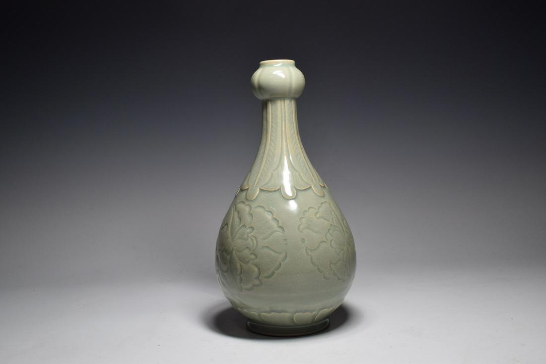 Yaozhou Kiln Flower Pattern Porcelain Vase (1 of 6)