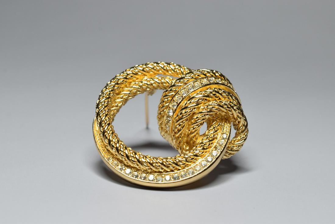 Christian Dior Gold Tone Brooch (1 of 13)