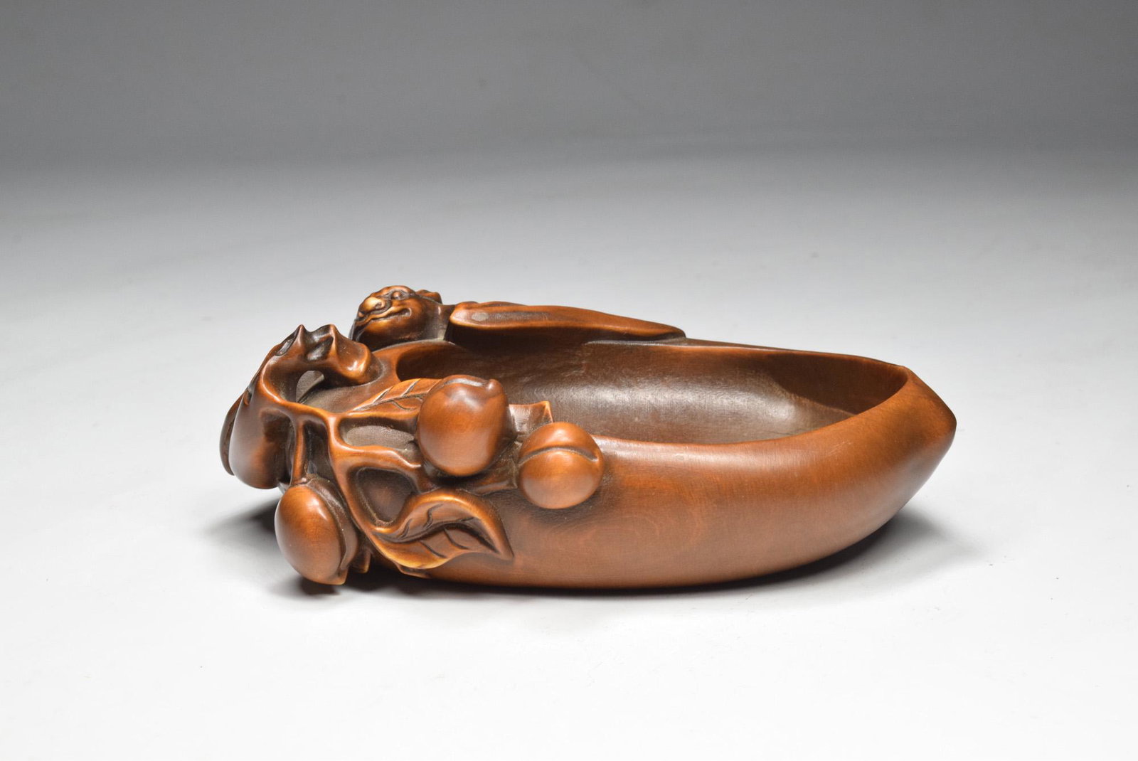 Boxwood Peach with Bat Washer: Boxwood Peach with Bat Washer (4.9 x 2.6 x 1.5 inches)