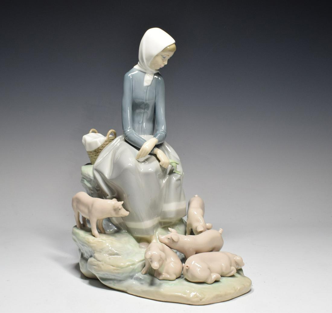 Lladro 572 Girl With Piglets Porcelain Figurine (1 of 8)