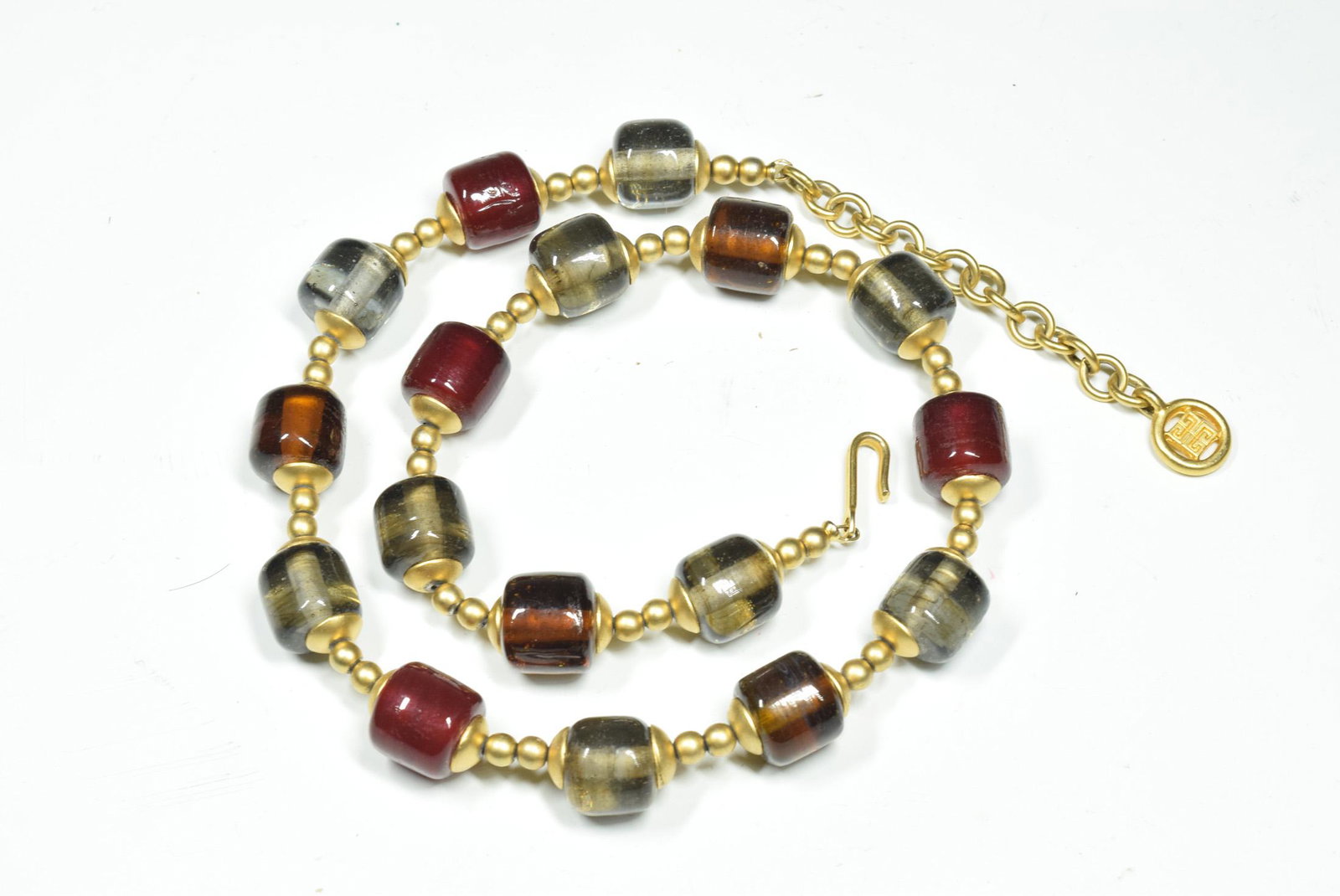 Vintage Givenchy Singed Logo Clasp Multi Color Glass Beads Gold Chain Necklace: Vintage Givenchy Singed Logo Clasp Multi Color Glass Beads Gold Chain Necklace (About 20 x 0.5 inches)
