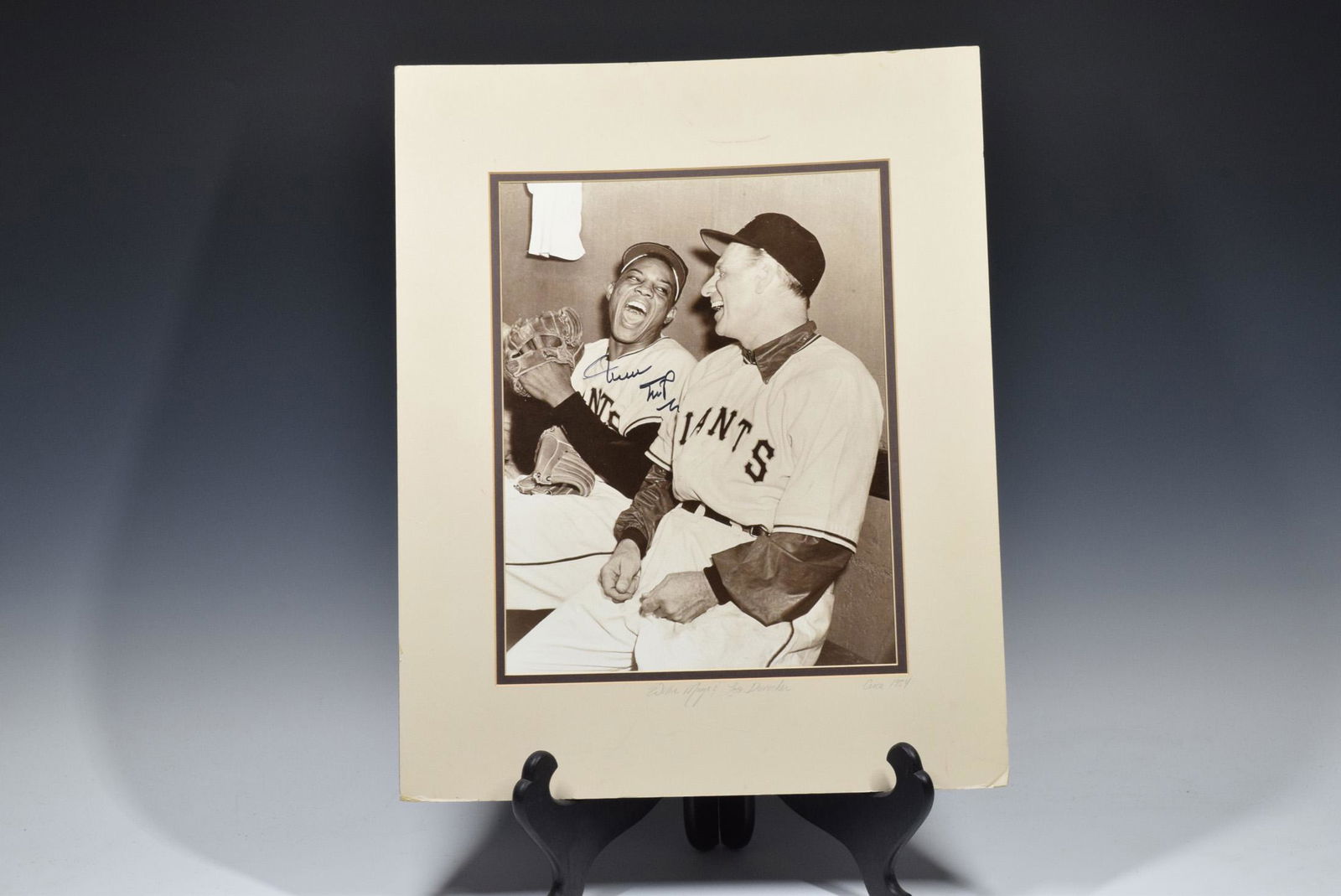 Baseball Player Willie Mays & Leo Durocher Signed Photography, 1954 (1 of 7)