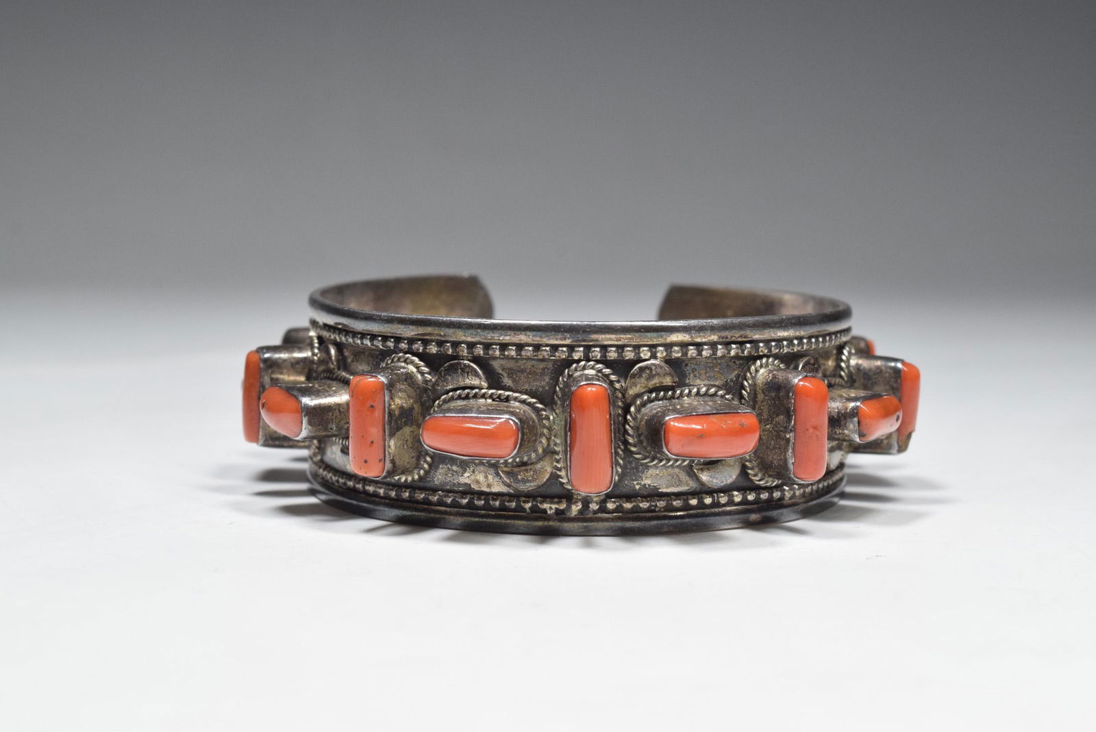 Navajo Coral Sterling Silver Cuff Bangle Bracelet (1 of 7)