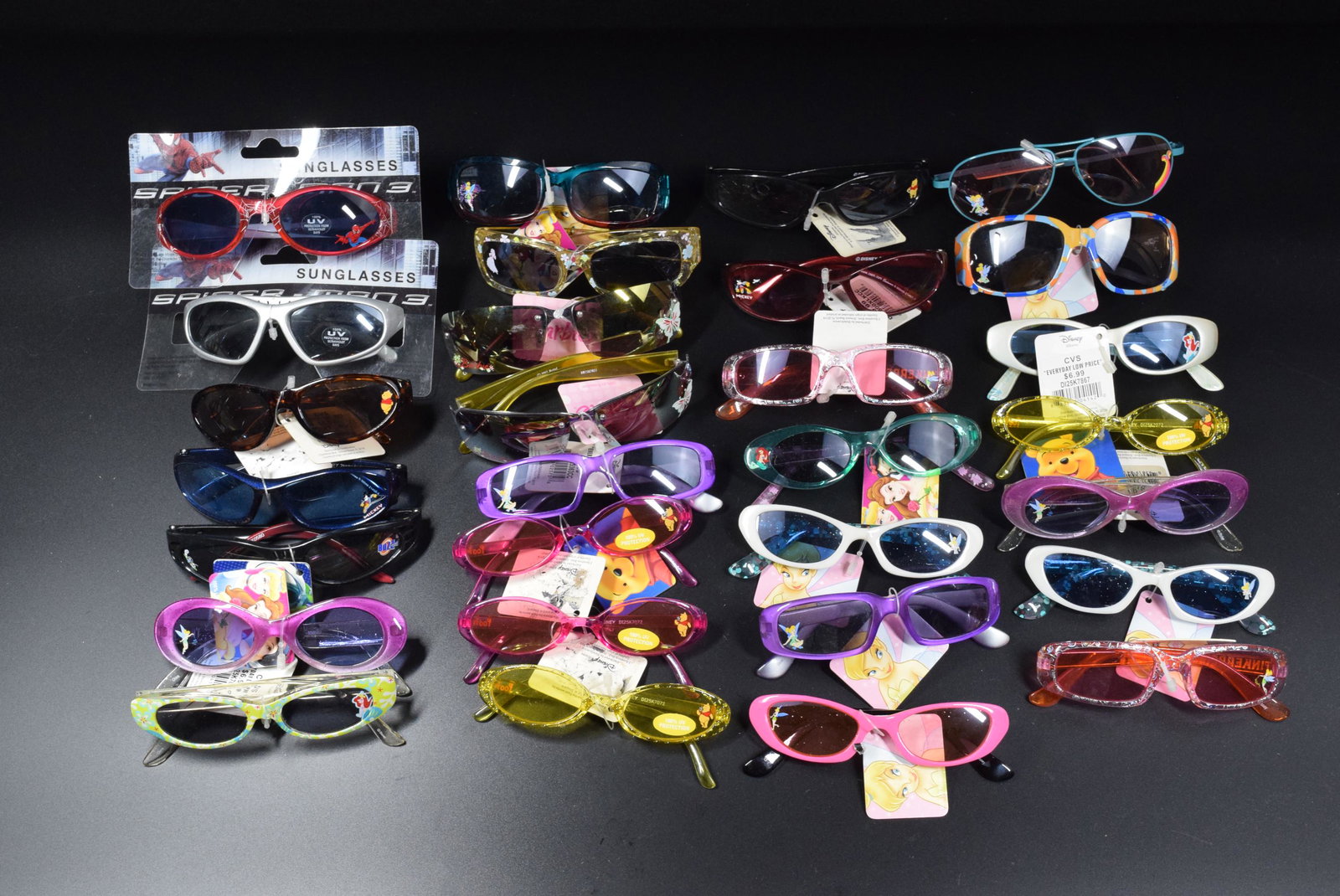 Group of Disney Sun Glass: Group of Disney Sun Glass (About 15 x 14 x 3.5 cm)