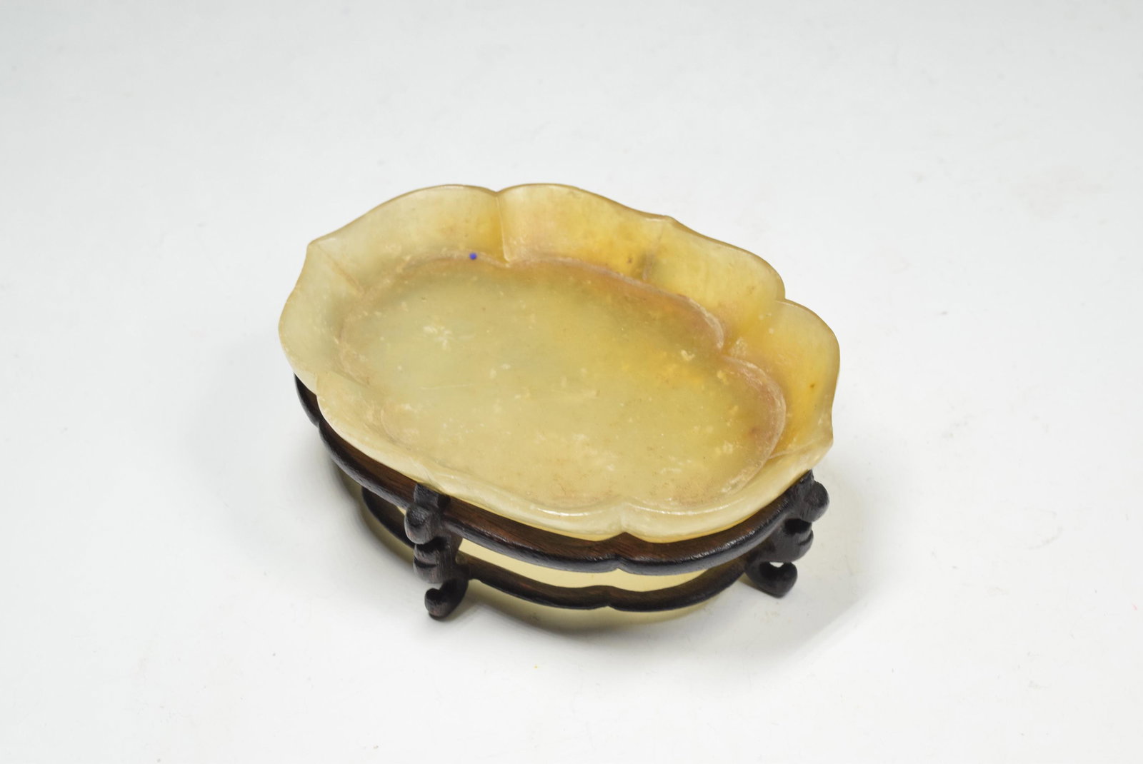Xiuyan Jade Small Washer Plate: Xiuyan Jade Small Washer Plate (8 x 10 x 1.5 cm without wood base)