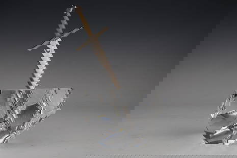 Steuben Excalibur Sword Silver And 18K Crystal Paper Weight: Steuben Excalibur Sword Silver And 18K Crystal Paper Weight( 21.4 cm x 9 cm ) A unique paper weight, with sword in the crytal paper weight.