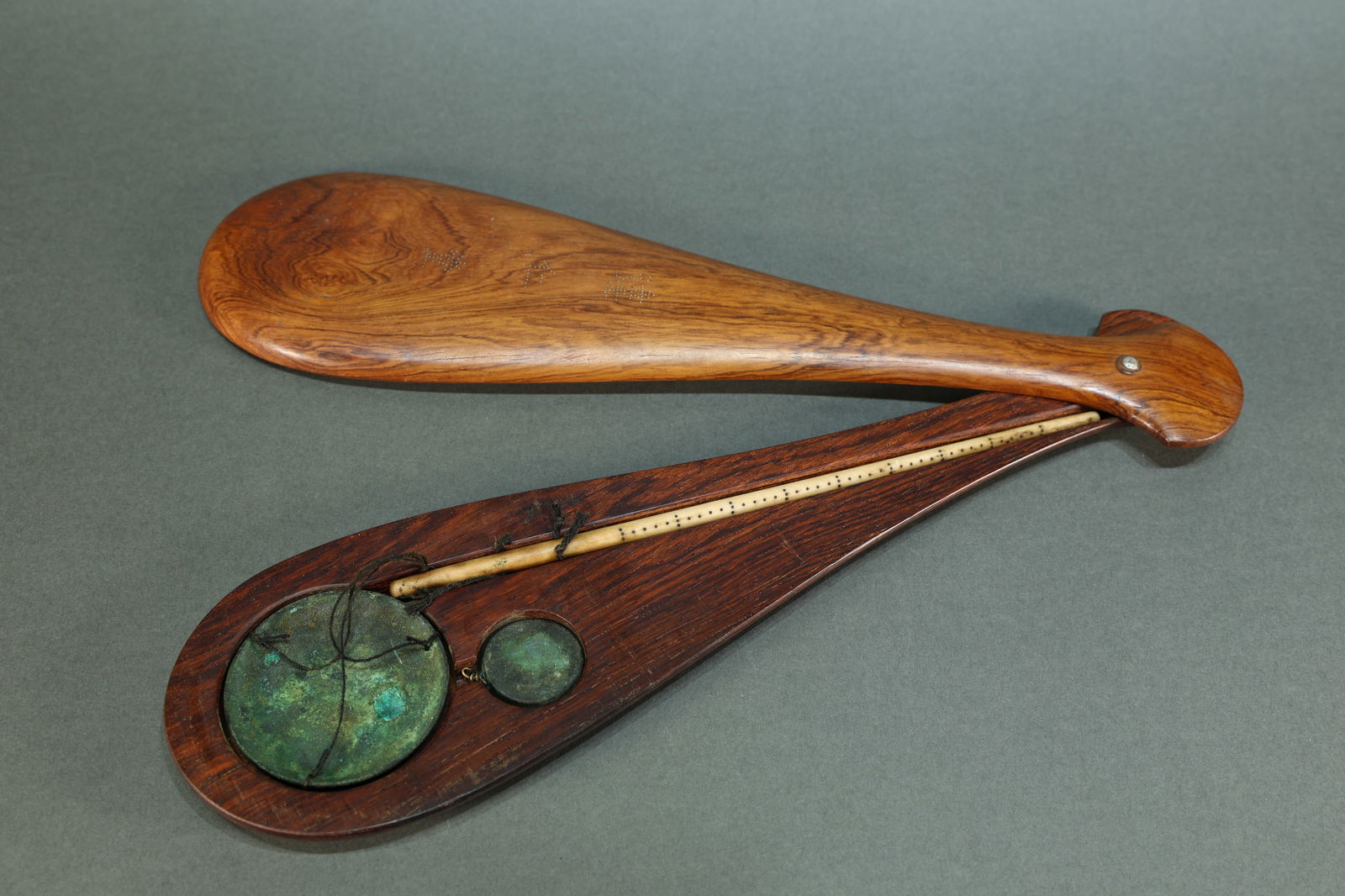 Chinese Scale with Wood Case (1 of 8)