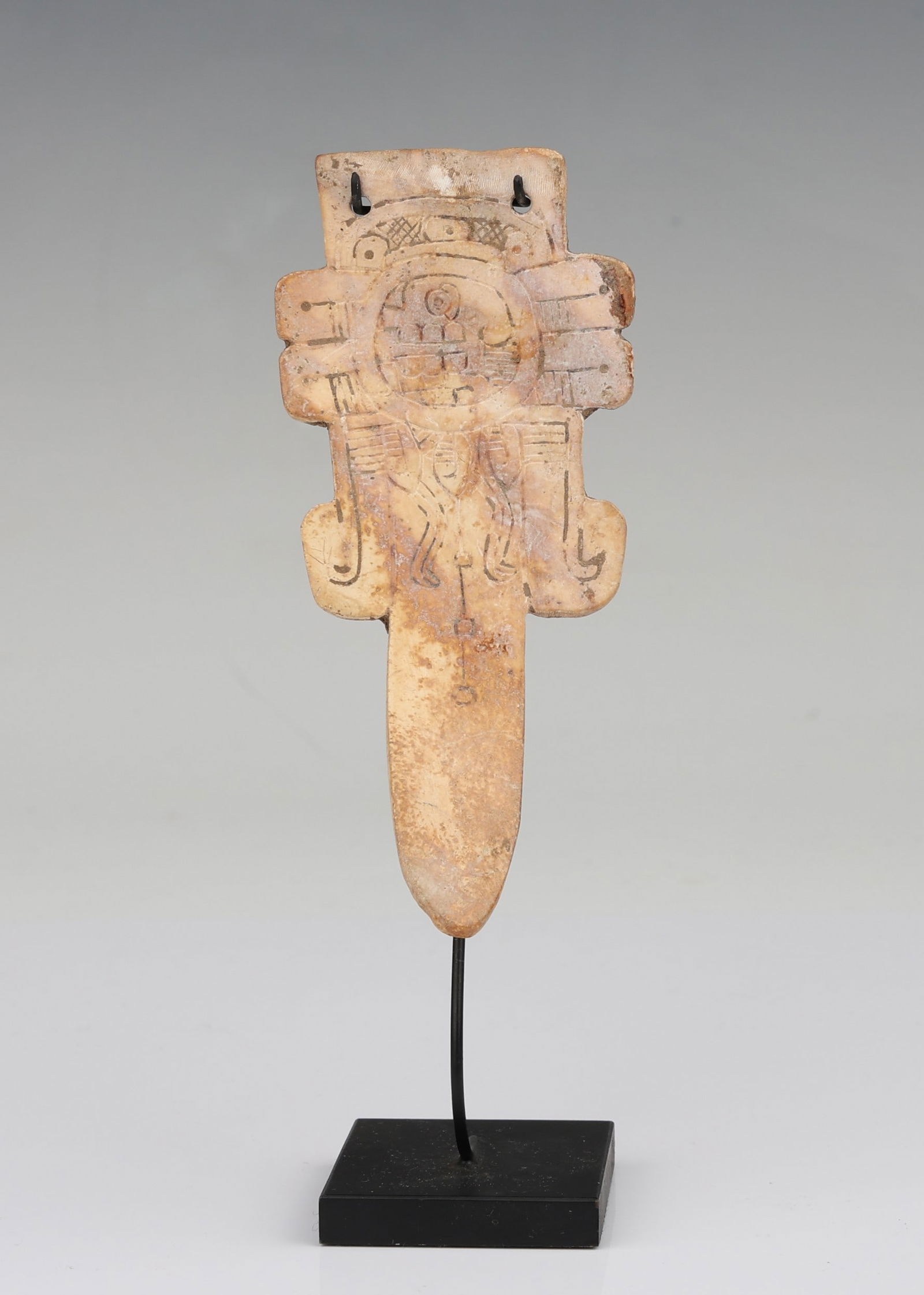 Pottery with Totem Pattern Flake Ornament (1 of 6)