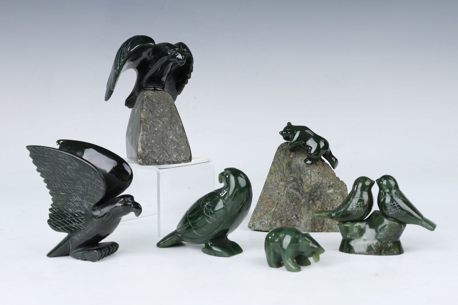Group Of Green Canadian Nephrite Jade Animal Carved Figures (1 of 7)