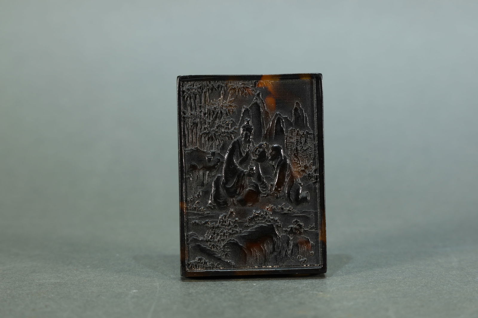 Shell Like Character Pattern Pendant (1 of 4)