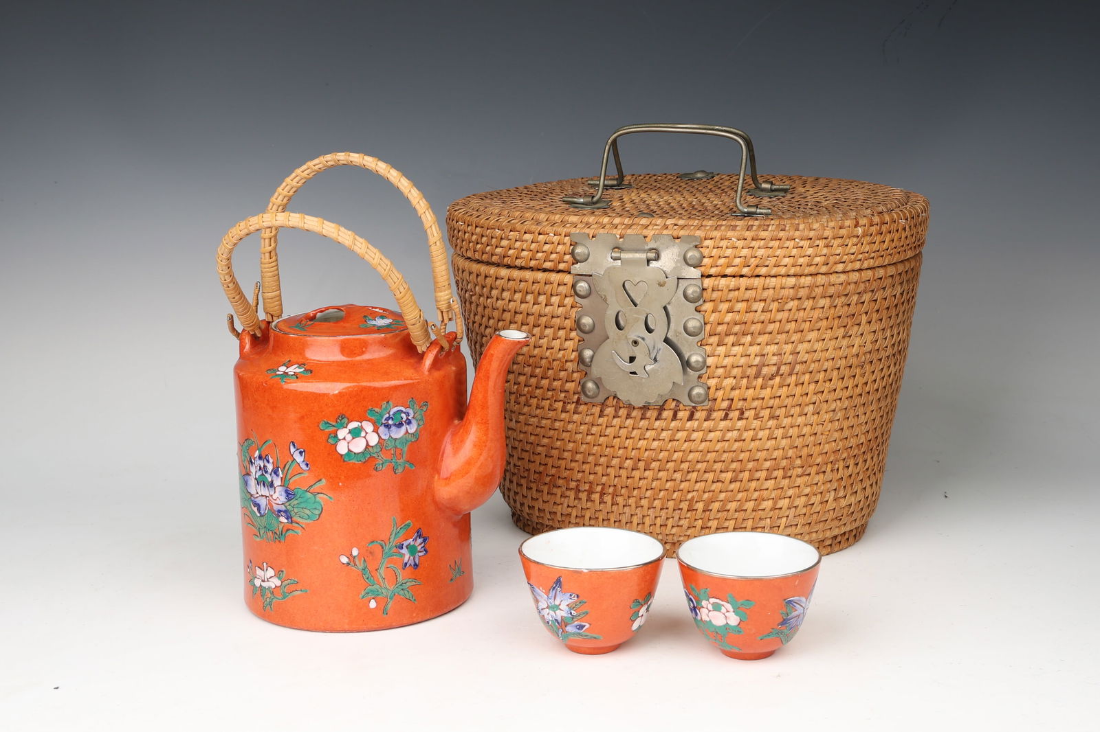 Chineese Famille Rose Tea Set (1 of 7)