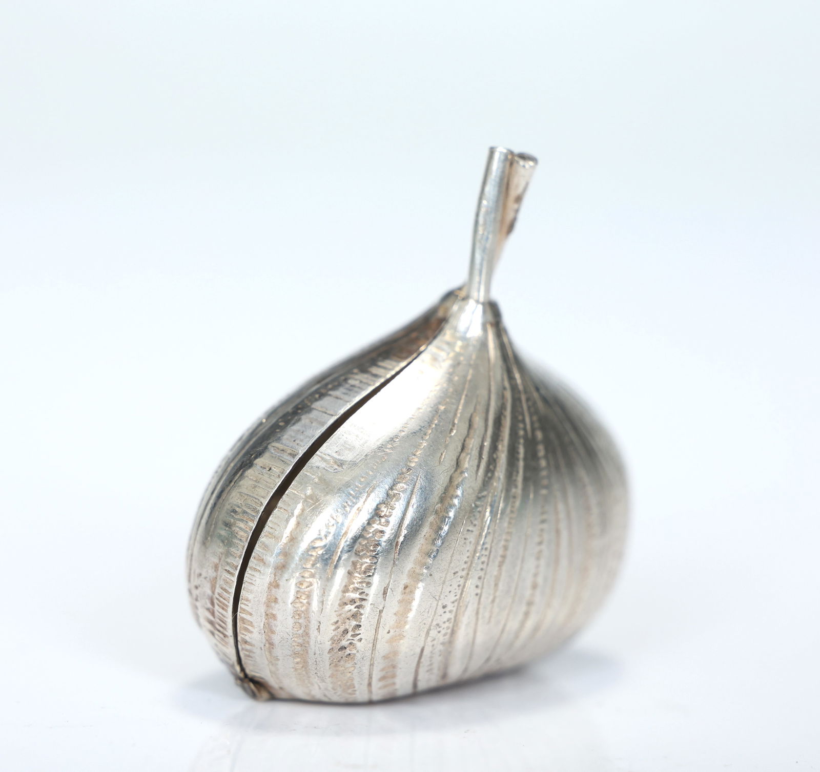 Sterling Silver 800 Chestnut Shape Italian Pill Box: Sterling Silver 800 Chestnut Shape Italian Pill Box (4 x 1.5 cm)