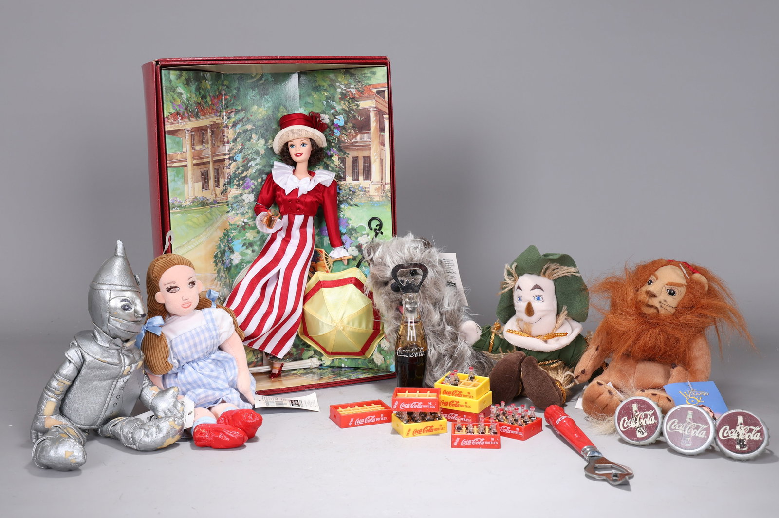 Group Of Coca-Cola After Walk Barbie And 1998 Warner Bros Stuffed Set (1 of 8)