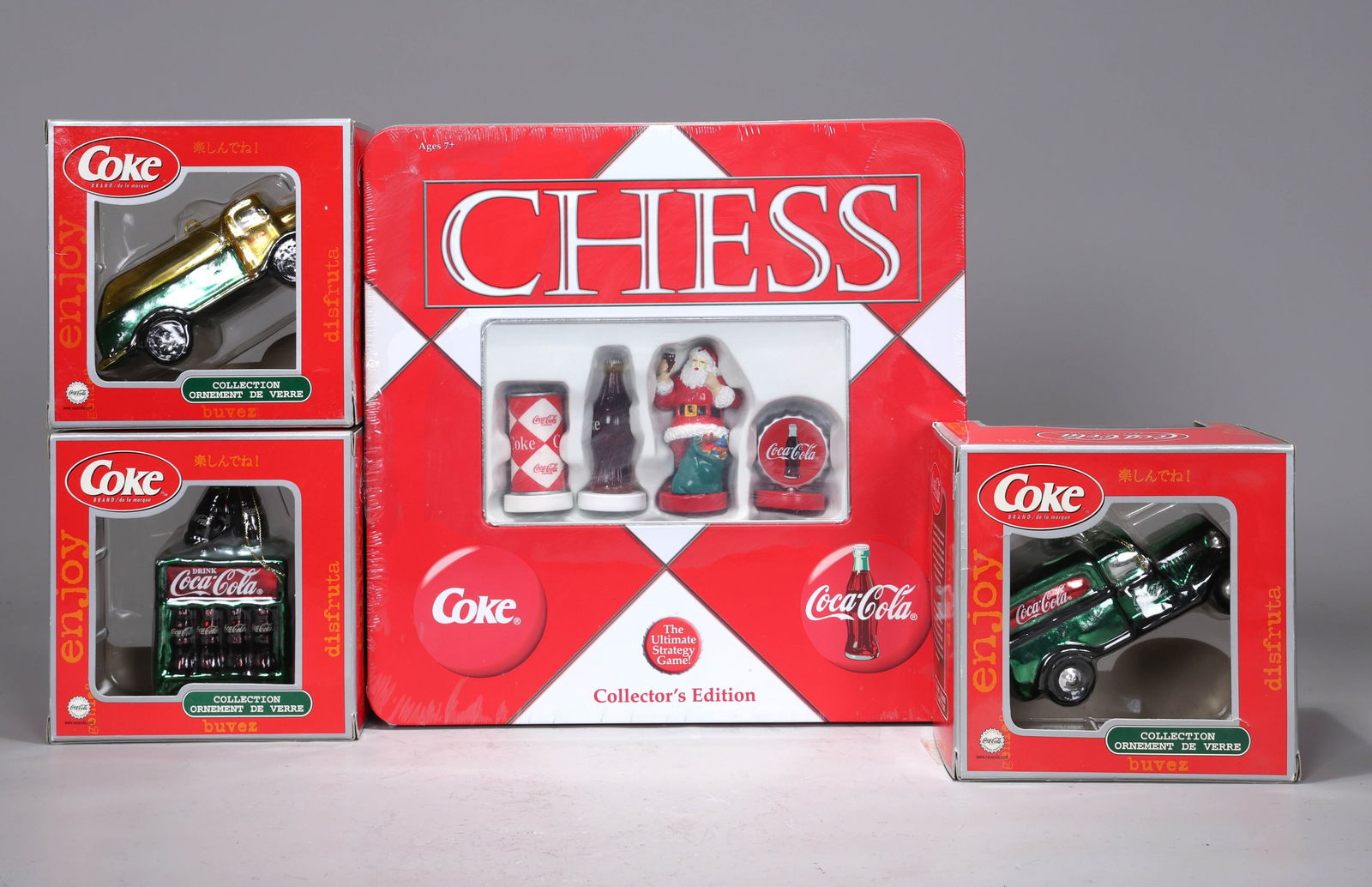 Collection Of Coca-Cola Chess And Ornament With Box (1 of 8)