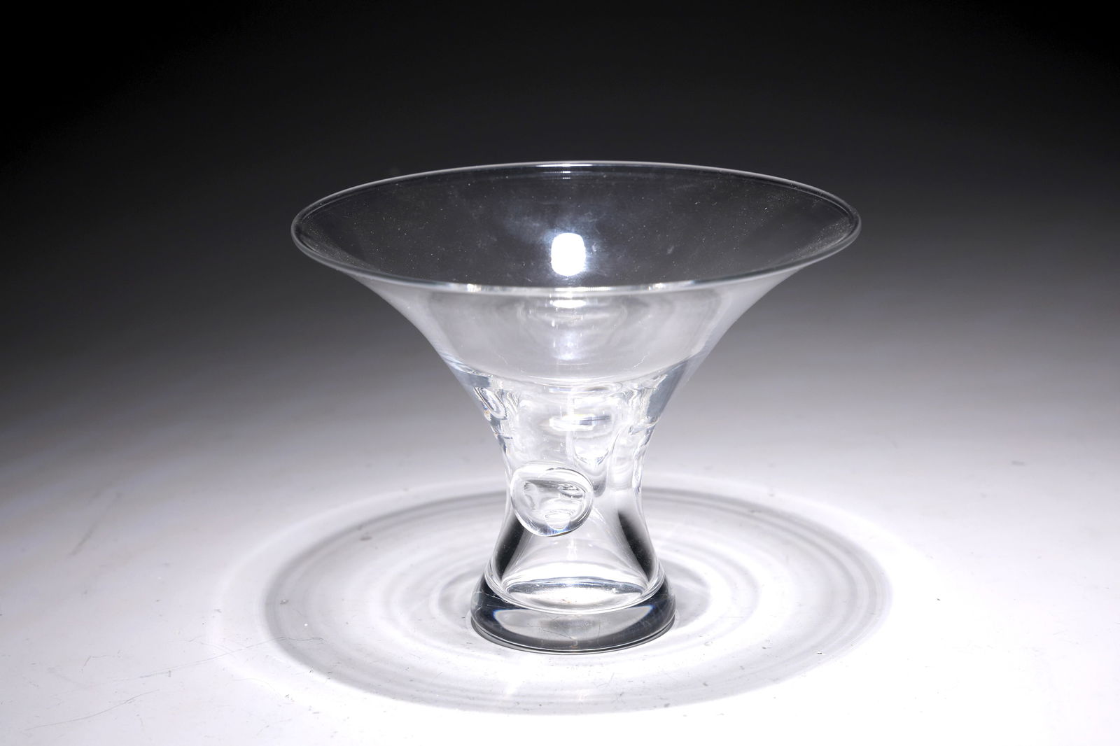 Steuben Glear Crystal George Thompson Bouquet Vase (1 of 4)