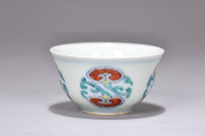 Small Chinese Doucai Porcelain Cup With Ganoderma Pattern