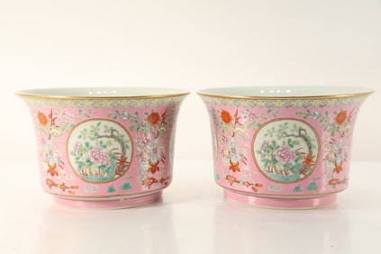Pair of Famille Rose Flower Pattern Porcelain Pot