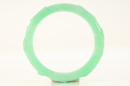 Jadeite Carved Bat Pattern Bangle