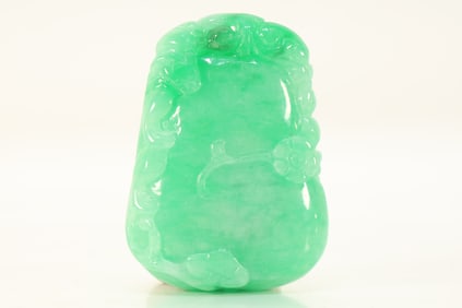 Jadeite Carved Bat and Gourd Pattern Pendant