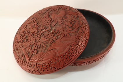 Lacquerware Red Carved Flower and Bird Pattern Lid Box