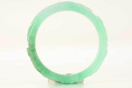 Jadeite Carved Reishi Mushroom Pattern Bangle