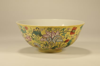 Famille Rose Flower Pattern Porcelain Bowl