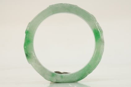 Jadeite Carved Reishi Mushroom Pattern Bangle