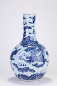 Blue and White Dragon Pattern Porcelain Tianqiu Vase